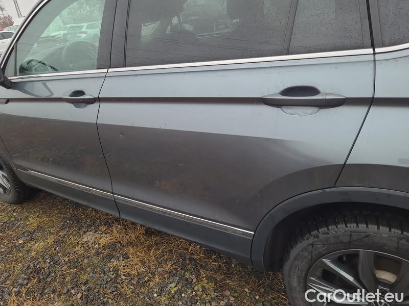  Volkswagen  Tiguan  (2016) Tig.All.1.5 TSI 110 Life AT 5d #4
