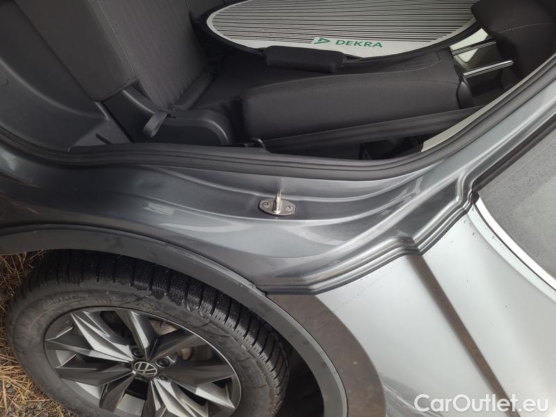  Volkswagen  Tiguan  (2016) Tig.All.1.5 TSI 110 Life AT 5d #11