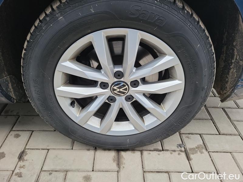  Volkswagen  Passat  Variant (CB5) (2019) Pas.Var.1.5TSI Business AT #11