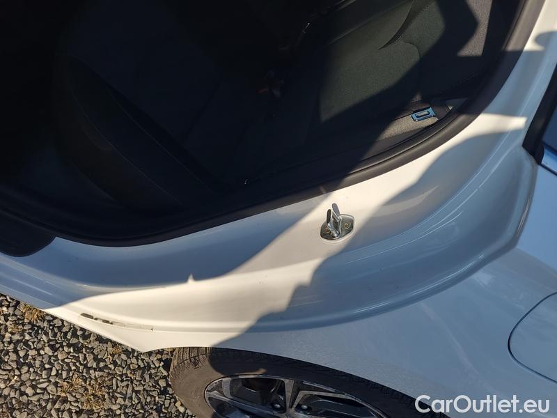  Hyundai  i30   cw (PD)(2017->)  - Hyundai  kom.1.5i Family Smart 5d #8