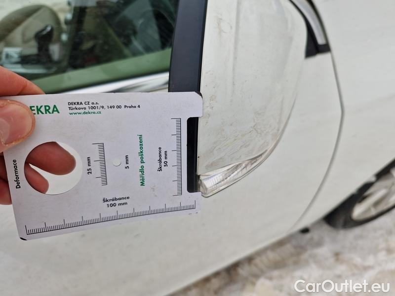  Volvo  V60 V 60 Kombi (2018->)  2.0D4 Summum AT #15