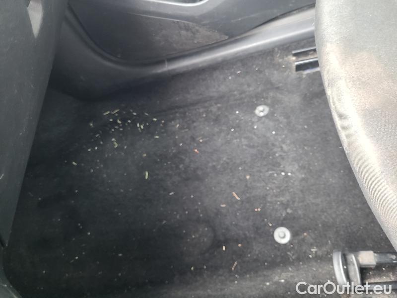  Skoda  Fabia  3 (2015)  1.0TSI 70 Active #25