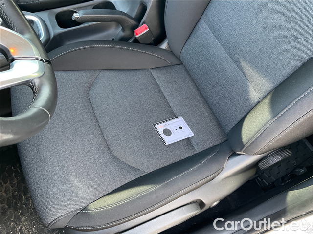  Hyundai  i30  1.5i Smart kombi 5d #29