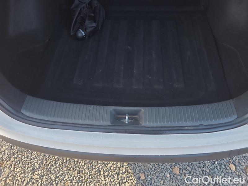  Hyundai  i30   cw (PD)(2017->)  - Hyundai  kom.1.5i Family Smart 5d #9