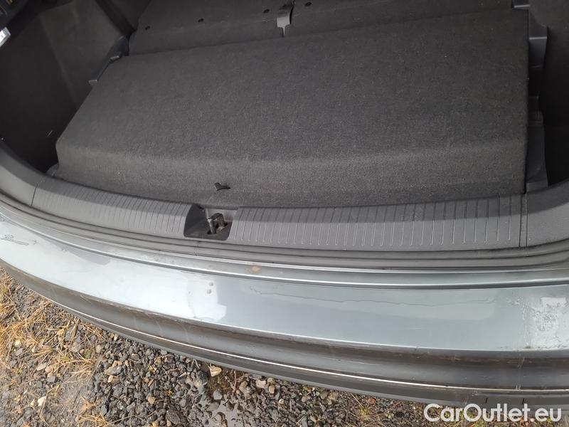  Volkswagen  Tiguan  (2016) Tig.All.1.5 TSI 110 Life AT 5d #14