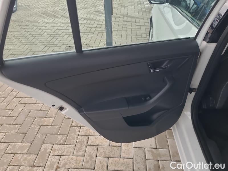  Skoda  Fabia  Combi (2015)  Com.1.0TSI 70 Style #17