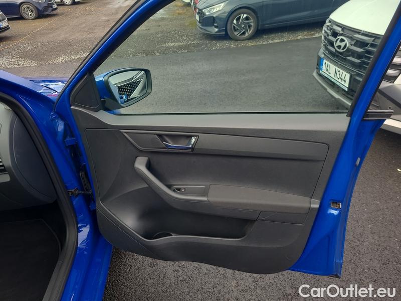  Skoda  Fabia  Combi (2015) Com.1.0TSI 70 Ambition 5d #25