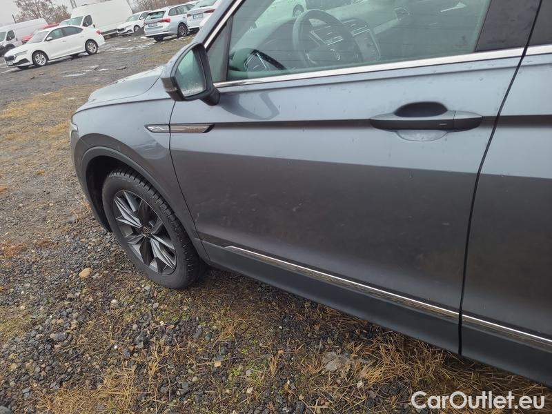  Volkswagen  Tiguan  (2016) Tig.All.1.5 TSI 110 Life AT 5d #3
