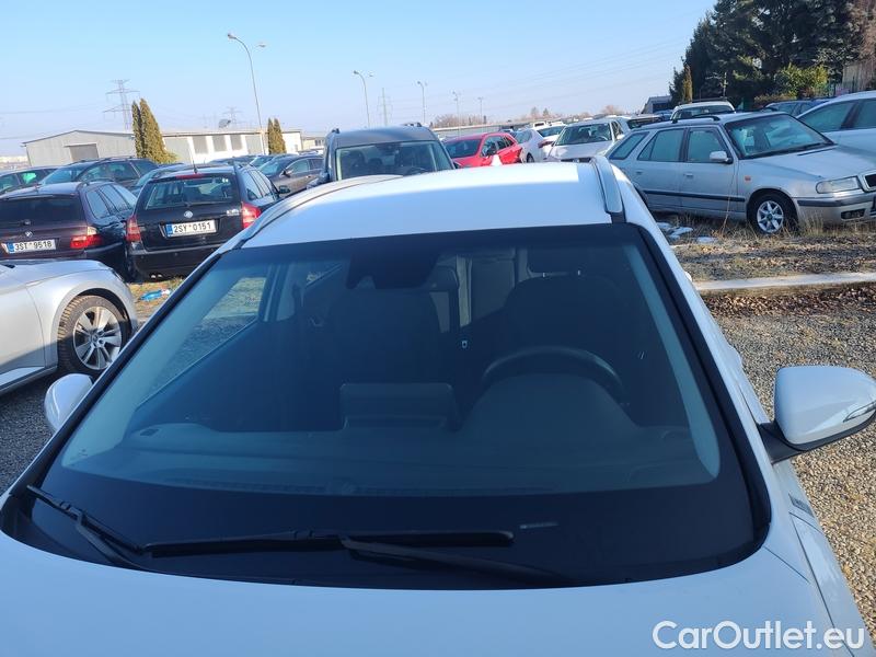  Hyundai  i30   cw (PD)(2017->)  - Hyundai  kom.1.5i Family Smart 5d #1