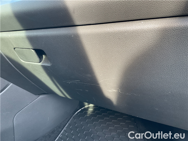  Hyundai  i30  1.5i Smart kombi 5d #8