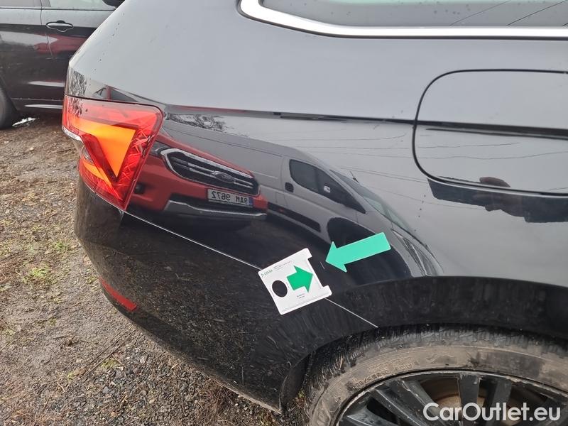  Skoda  Superb  Combi (3T5)(2010) Su.C.2.0TDI 147 4x4 Style Aut #4