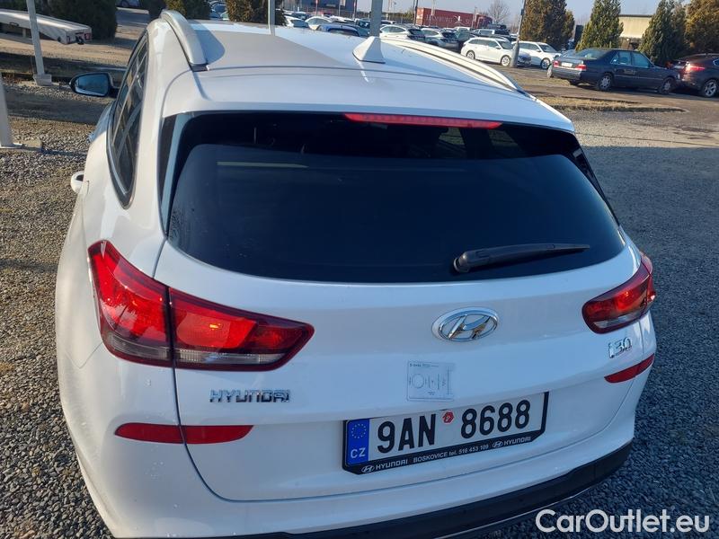  Hyundai  i30   cw (PD)(2017->)  - Hyundai  kom.1.5i Family Smart 5d #14