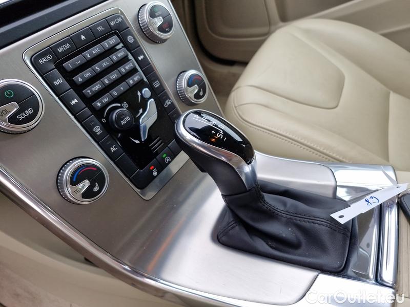  Volvo  V60 V 60 Kombi (2018->)  2.0D4 Summum AT #9