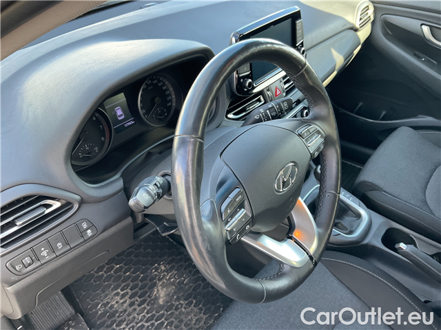  Hyundai  i30  1.5i Smart kombi 5d #30