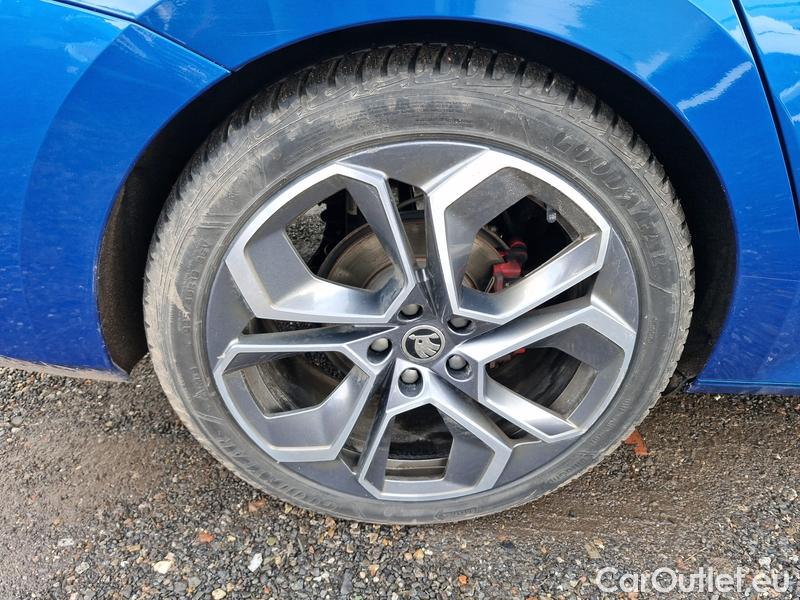  Skoda  Octavia  Combi (NX3)(2020) Oct.C. 2.0TDI 147 RS 4x4 AT #4