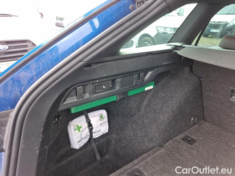  Skoda  Octavia  Combi (NX3)(2020) Oct.C. 2.0TDI 147 RS 4x4 AT #10