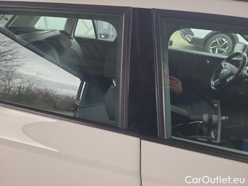  Skoda  Fabia  Combi (2015)  Com.1.0TSI 70 Style #40