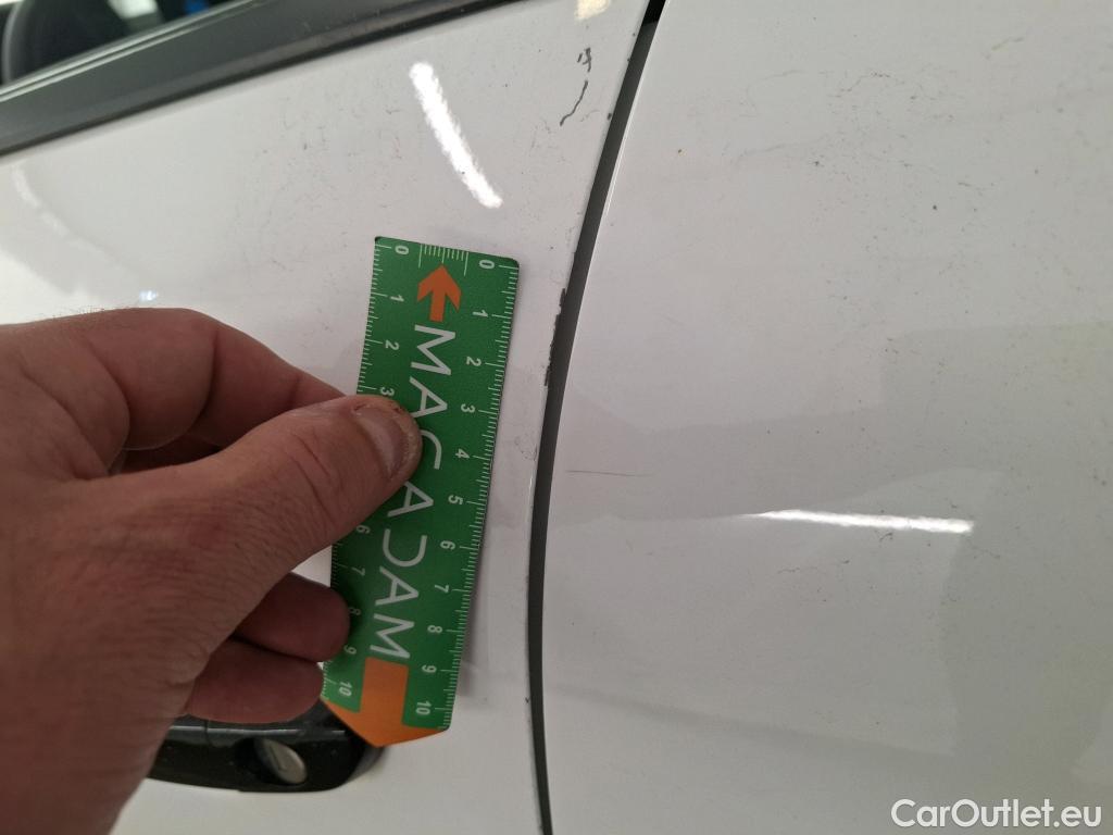  Citroen  C4  Berline Feel Nav Business R 1.5 BlueHDI 130CV BVA8 6E #7