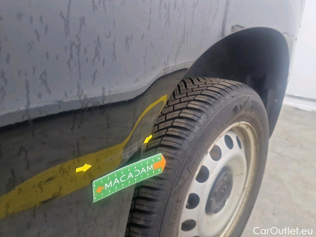  Citroen  Berlingo  Fourgon Club M 1000 1.5 BlueHDi 130CV BVA8 E6dT #19