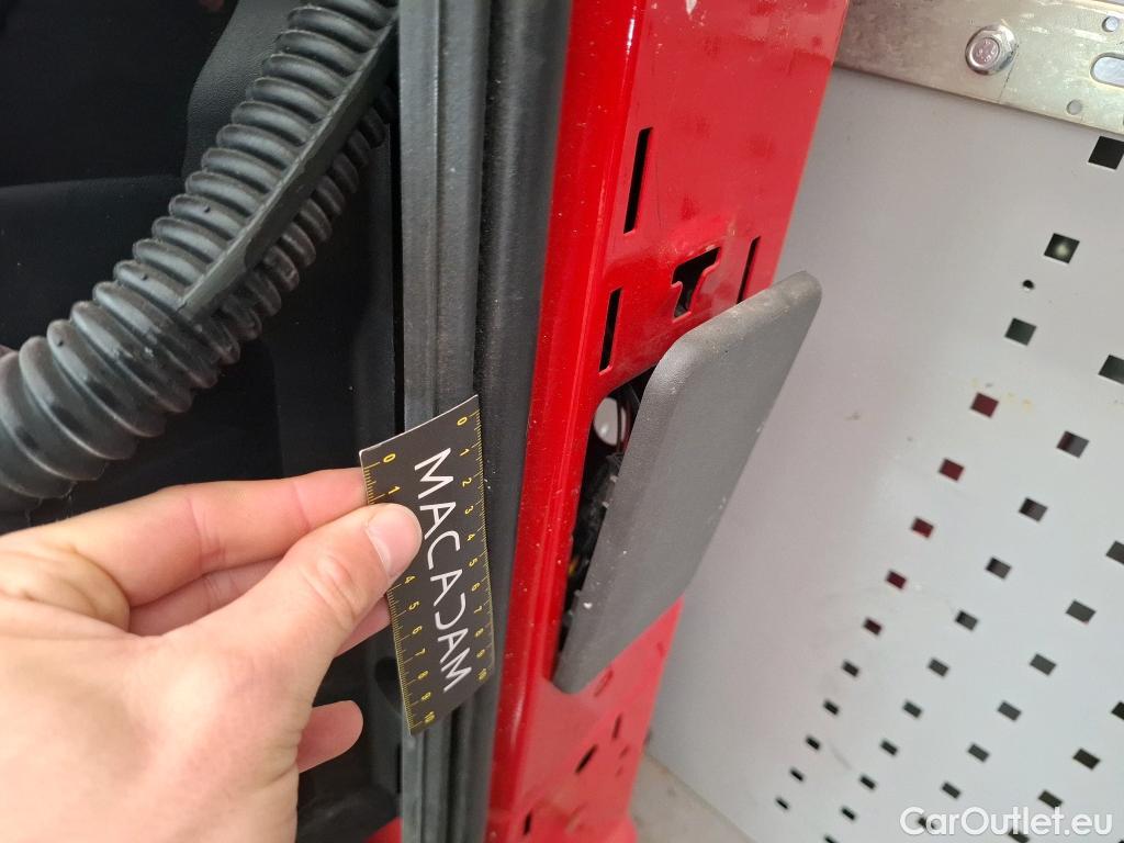  Ford  Transit FORD  / 2019 / 4P / Fourgon tôlé 2.0 ECOB 130PS 350 L3H2 FWD AMBIENTE #75