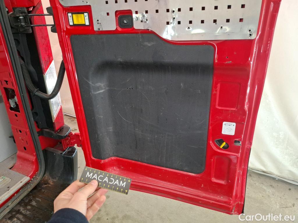  Ford  Transit FORD  / 2019 / 4P / Fourgon tôlé 2.0 ECOB 130PS 350 L3H2 FWD AMBIENTE #32