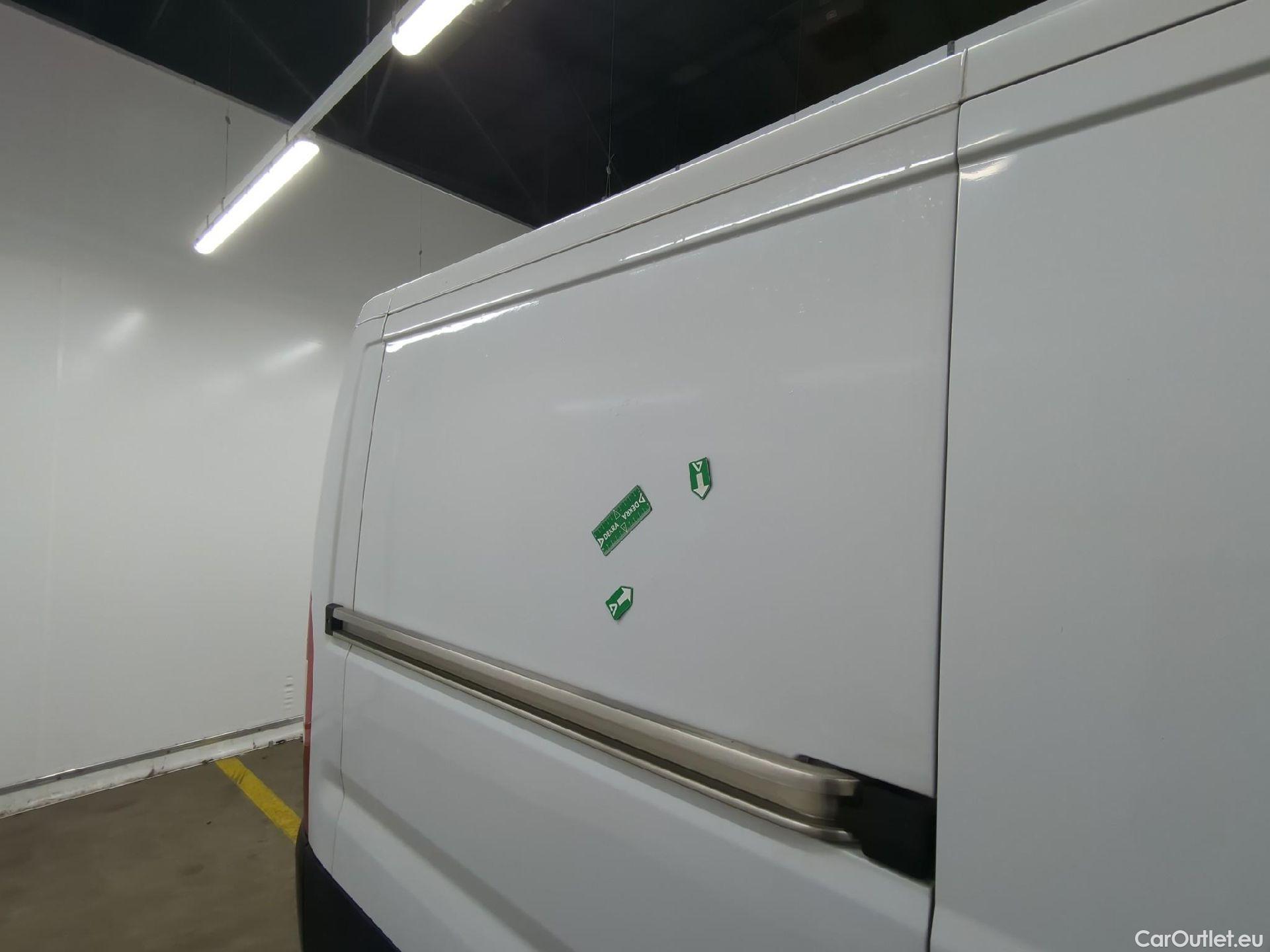  Fiat  Ducato FIAT  VU 4p Fourgon 3.0 C H1 2.3 Multijet 130 Pack Pro Nav #18