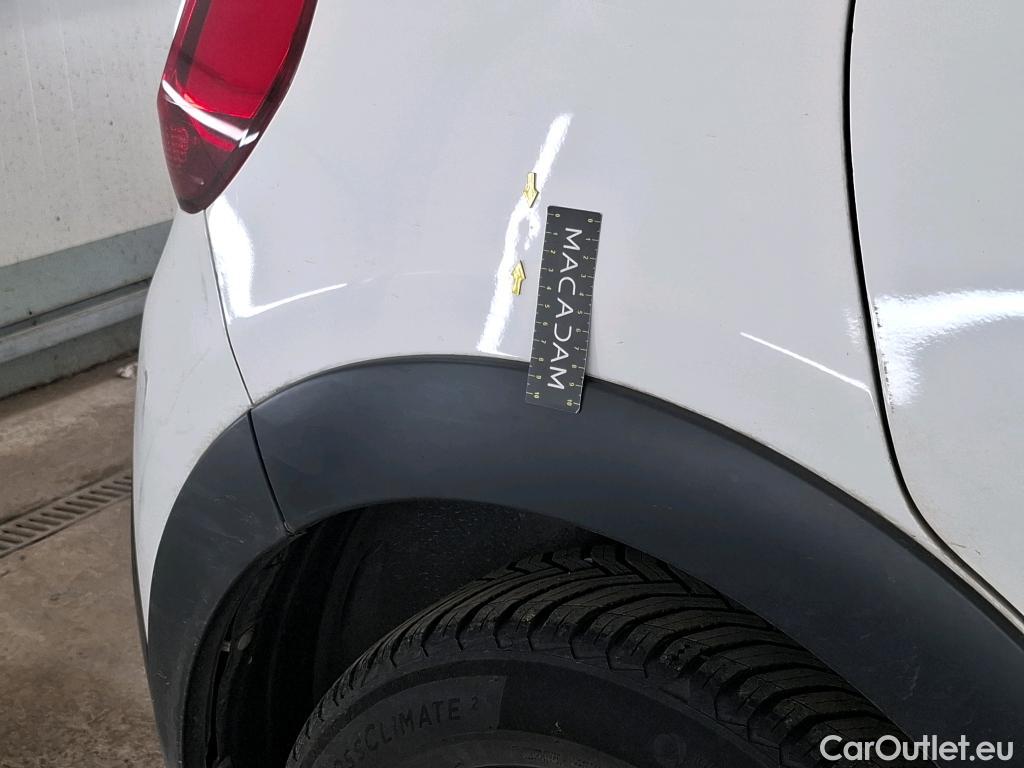  Citroen  C3  Société Feel 1.5 BlueHDI 100CV BVM6 E6d #46