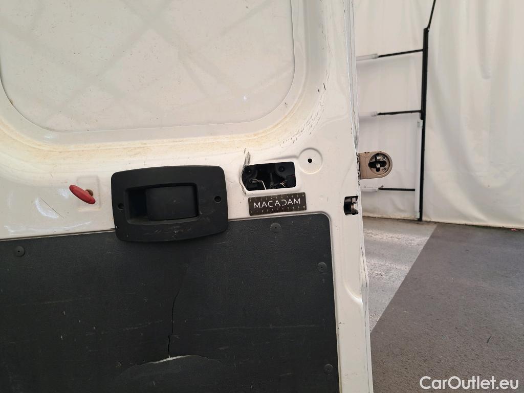  Peugeot  Boxer PEUGEOT  VU 4p Fourgon BLUEHDI 130 PREMIUM PA 333 L2H2 #49