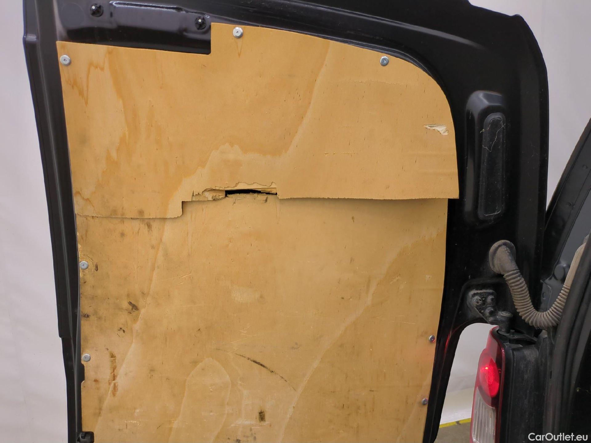  Peugeot  Partner  L1 Premium Pack 1.6 HDi 100CV BVM5 E6 #17