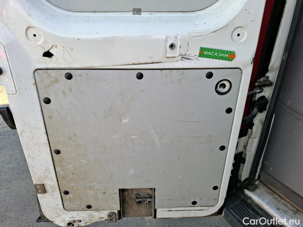  Peugeot  Boxer PEUGEOT  / 2014 / 4P / Fourgon tôlé BlueHDi 140 S&S ASPHALT 335 L3H2 #28