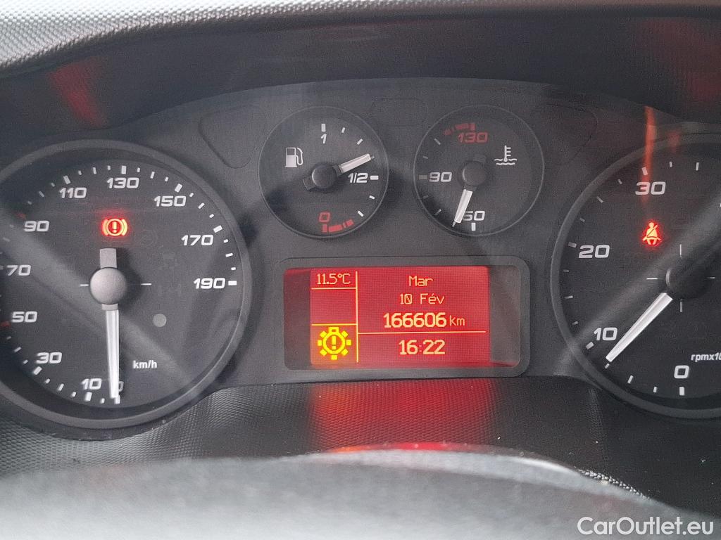  Iveco  Daily IVECO  VU 4p Fourgon 3.0 TURBO 35S14N V11 H2 3520 #5