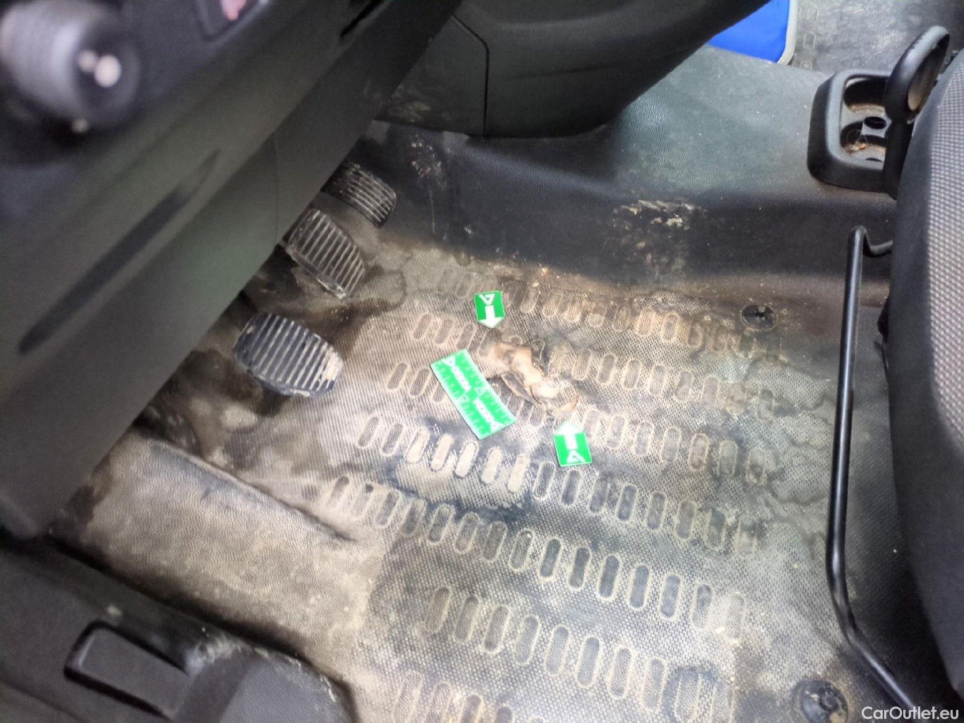  Peugeot  Partner  L1 Premium Pack 1.6 HDi 100CV BVM5 E6 #5