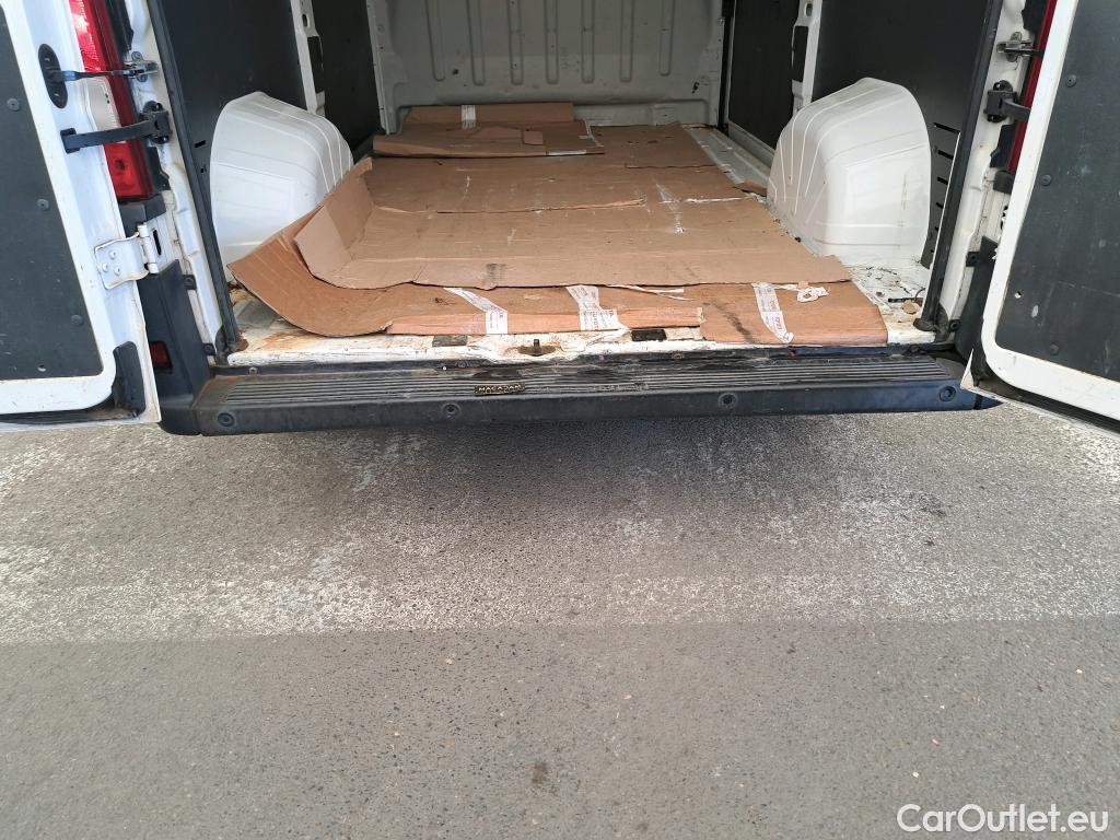  Peugeot  Boxer PEUGEOT  VU 4p Fourgon BLUEHDI 130 PREMIUM PA 333 L2H2 #38