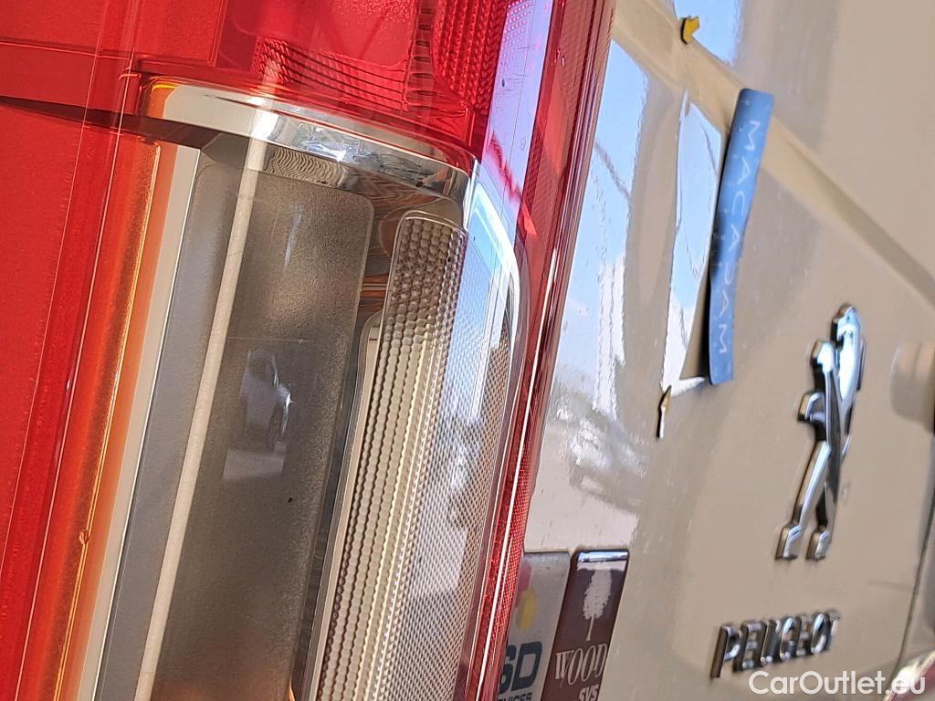  Peugeot  Boxer PEUGEOT  VU 4p Fourgon BLUEHDI 130 PREMIUM PA 333 L2H2 #23