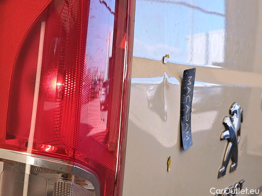  Peugeot  Boxer PEUGEOT  VU 4p Fourgon BLUEHDI 130 PREMIUM PA 333 L2H2 #24