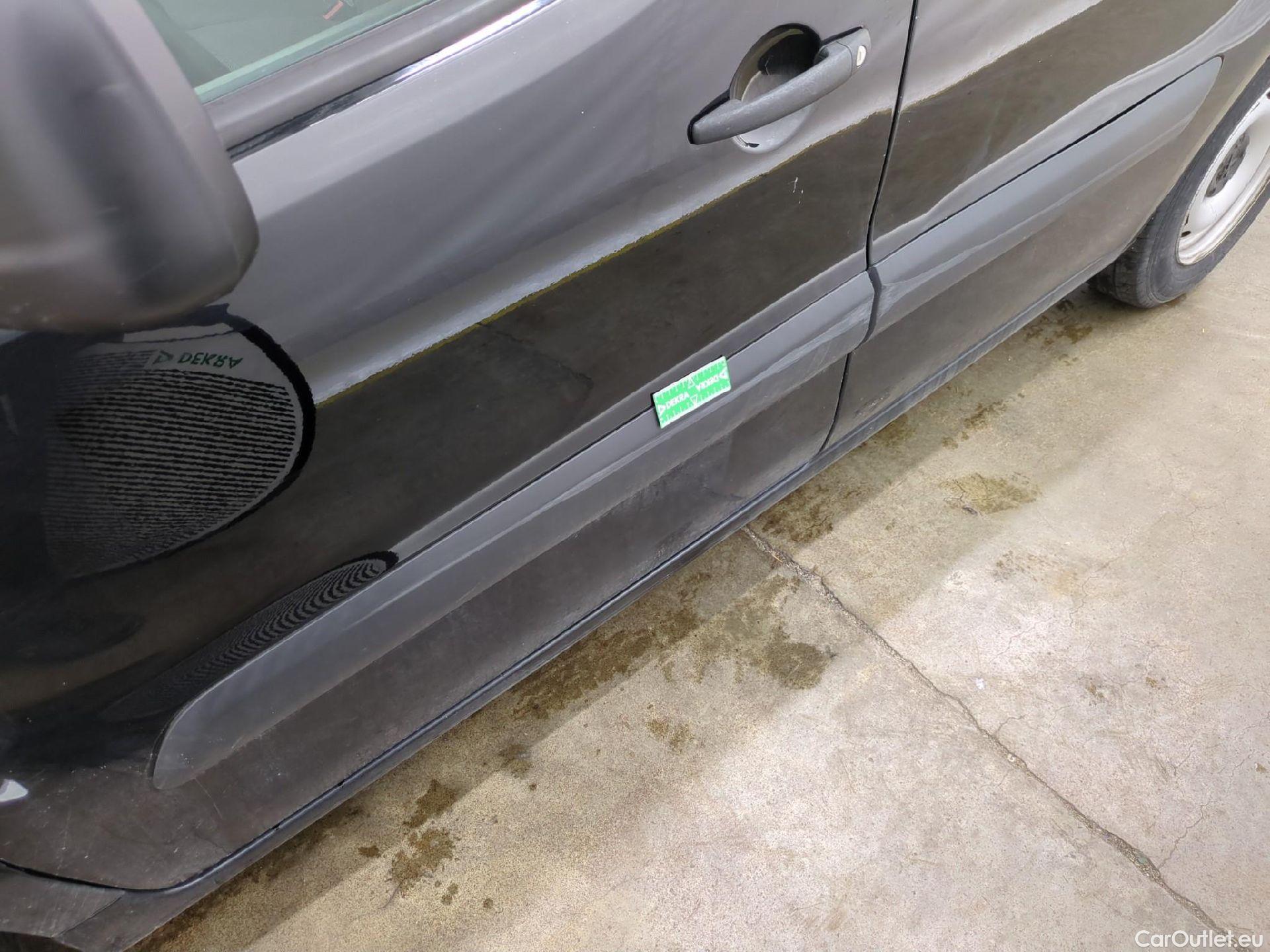  Peugeot  Partner  L1 Premium Pack 1.6 HDi 100CV BVM5 E6 #52