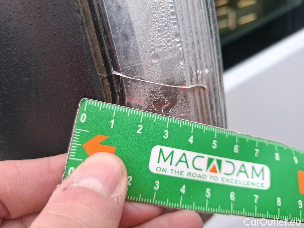  Iveco  Daily IVECO  VU 4p Fourgon 3.0 TURBO 35S14N V11 H2 3520 #4