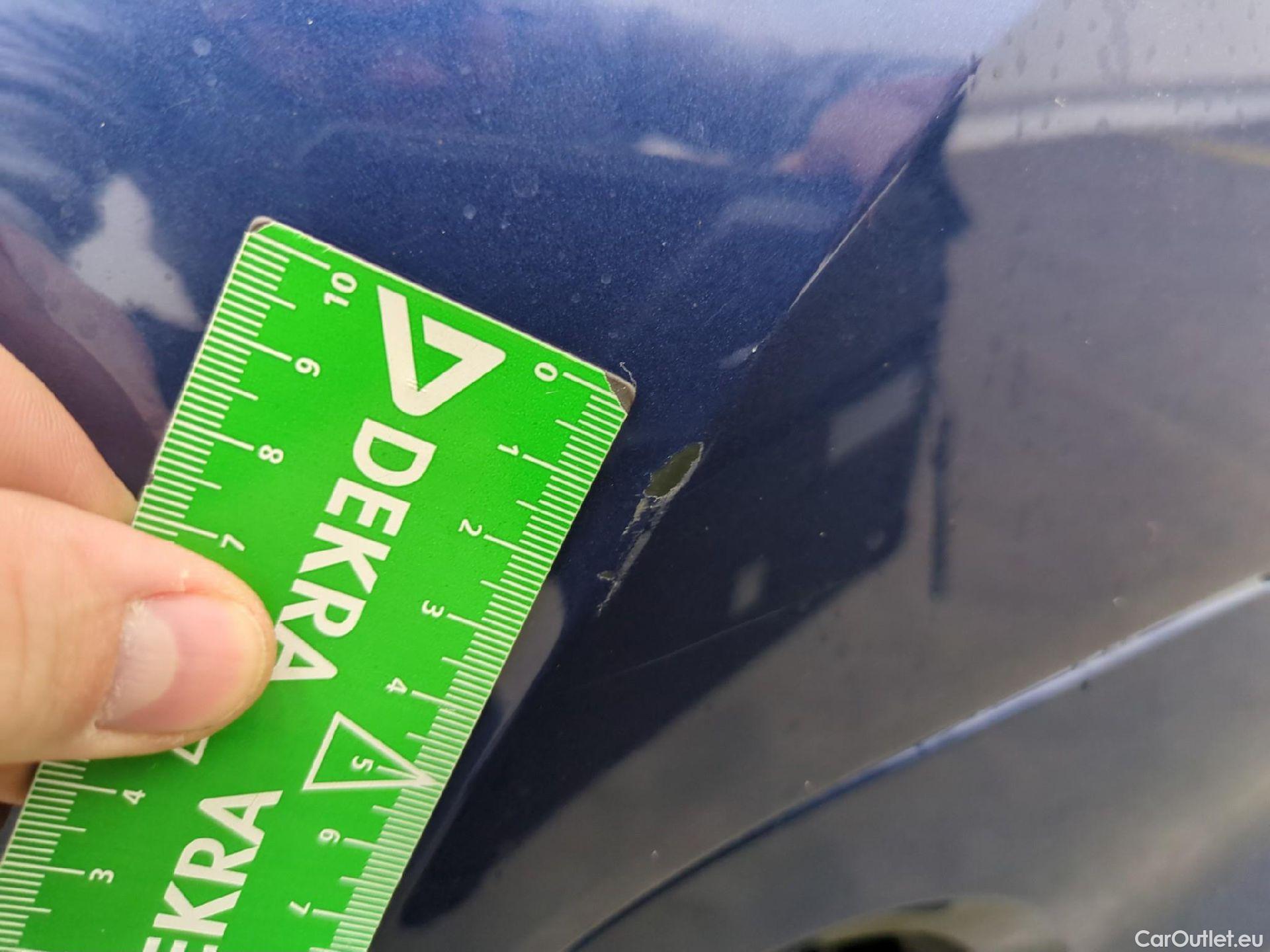  Bmw  Serie 1 BMW Série 1 / 2019 / 5P / Berline 1.5 116I Business Design #41