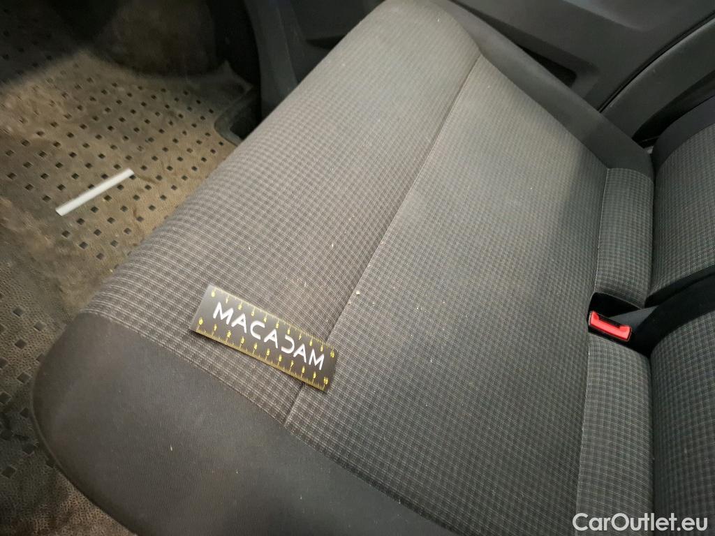  Volkswagen  Transporter VOLKSWAGEN  / 2019 / 4P / Fourgon tôlé 2.0 TDi 150 L1H1 Business Line Plus #11