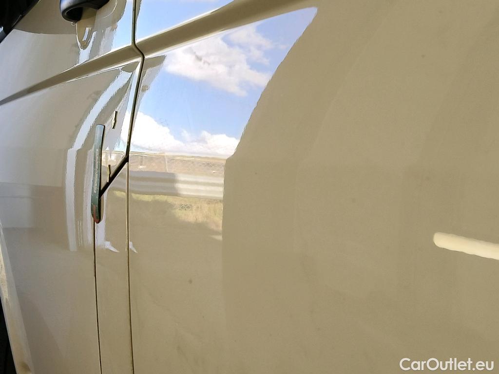  Volkswagen  Transporter VOLKSWAGEN  / 2019 / 4P / Fourgon tôlé 2.0 TDi 110 L1H1 Business #14