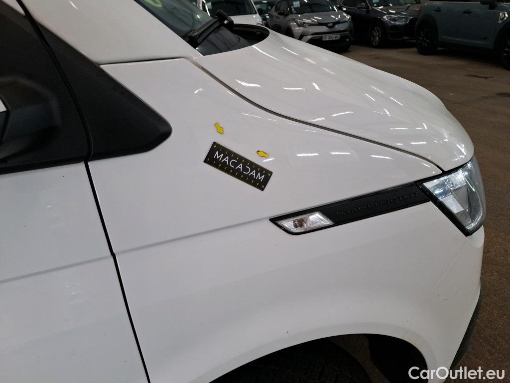  Volkswagen  Transporter VOLKSWAGEN  / 2019 / 4P / Fourgon tôlé 2.0 TDi 150 L1H1 Business Line Plus #9