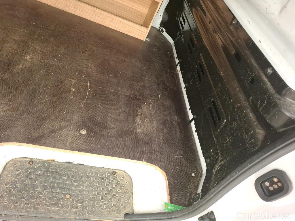  Renault  Trafic  Fourgon L2H1 1300 Grand Confort 1.6 dCi #38