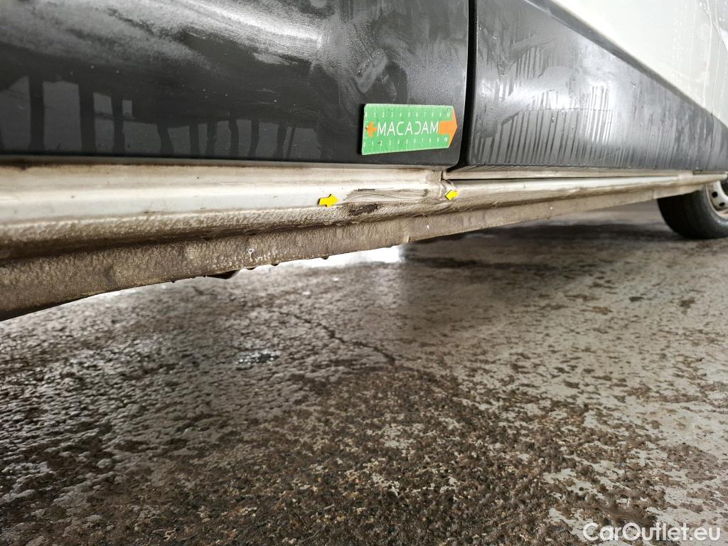  Renault  Trafic  Fourgon L2H1 3T Grand Confort 2.0 dCi 130CV BVM6 E6d #3