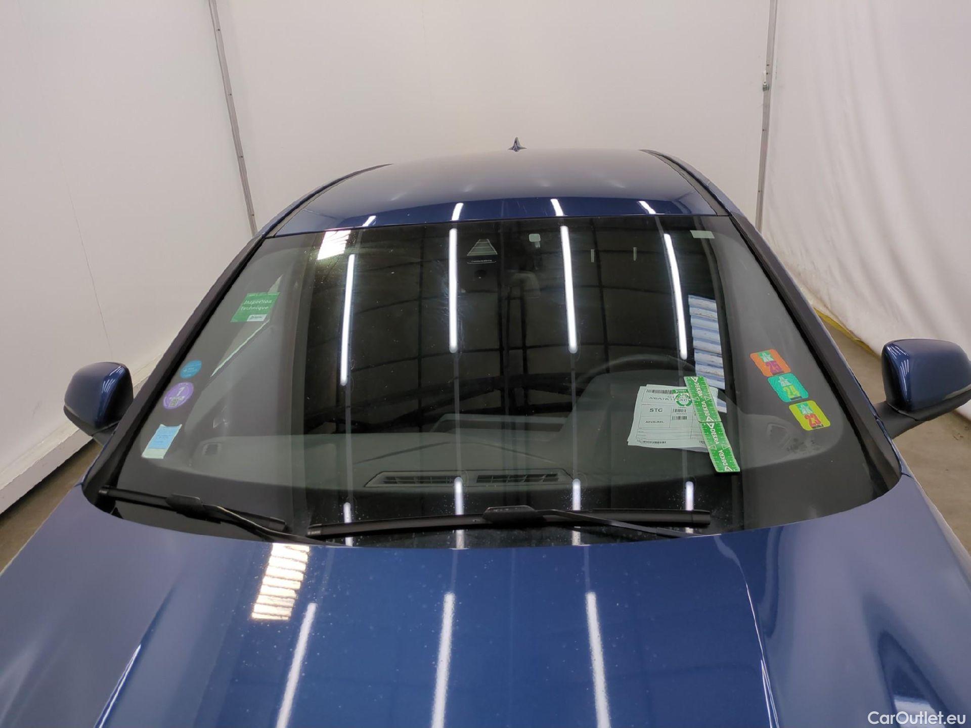  Bmw  Serie 1 BMW Série 1 / 2019 / 5P / Berline 1.5 116I Business Design #3