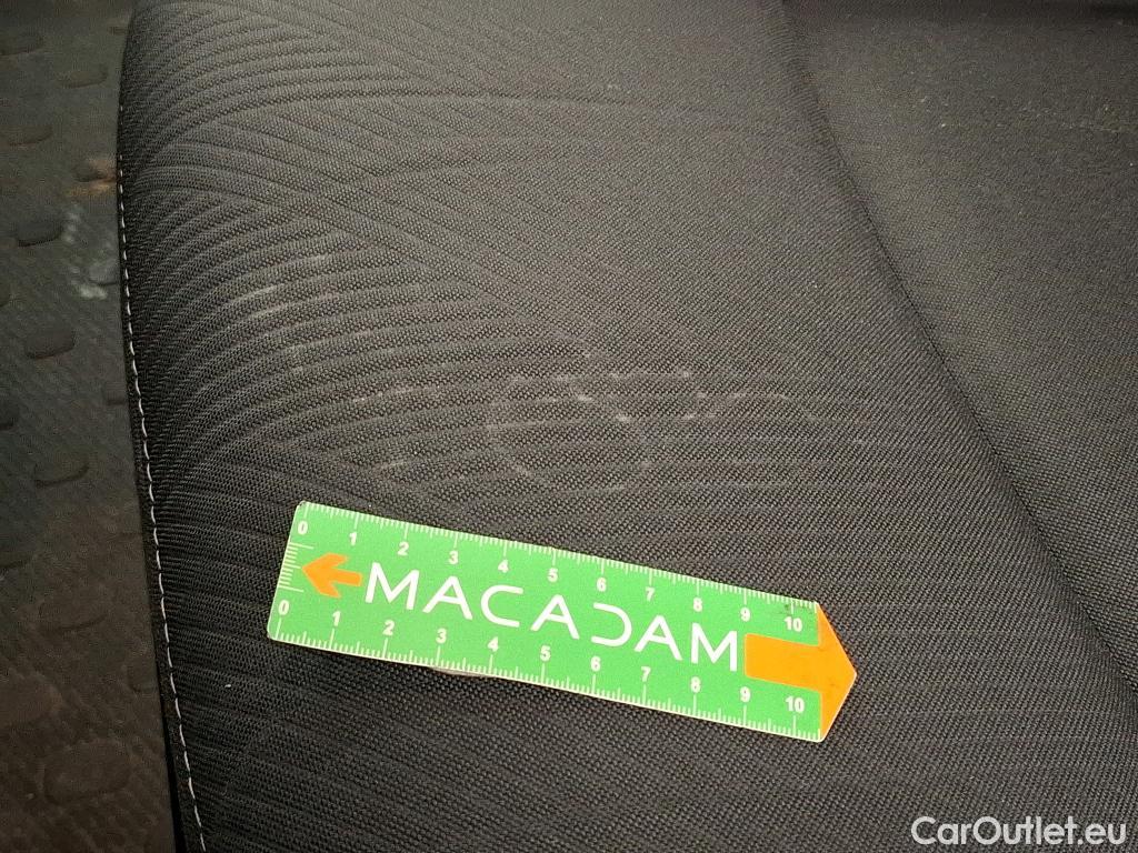  Renault  Trafic  Fourgon L2H1 3T Grand Confort 2.0 dCi 130CV BVM6 E6d #22