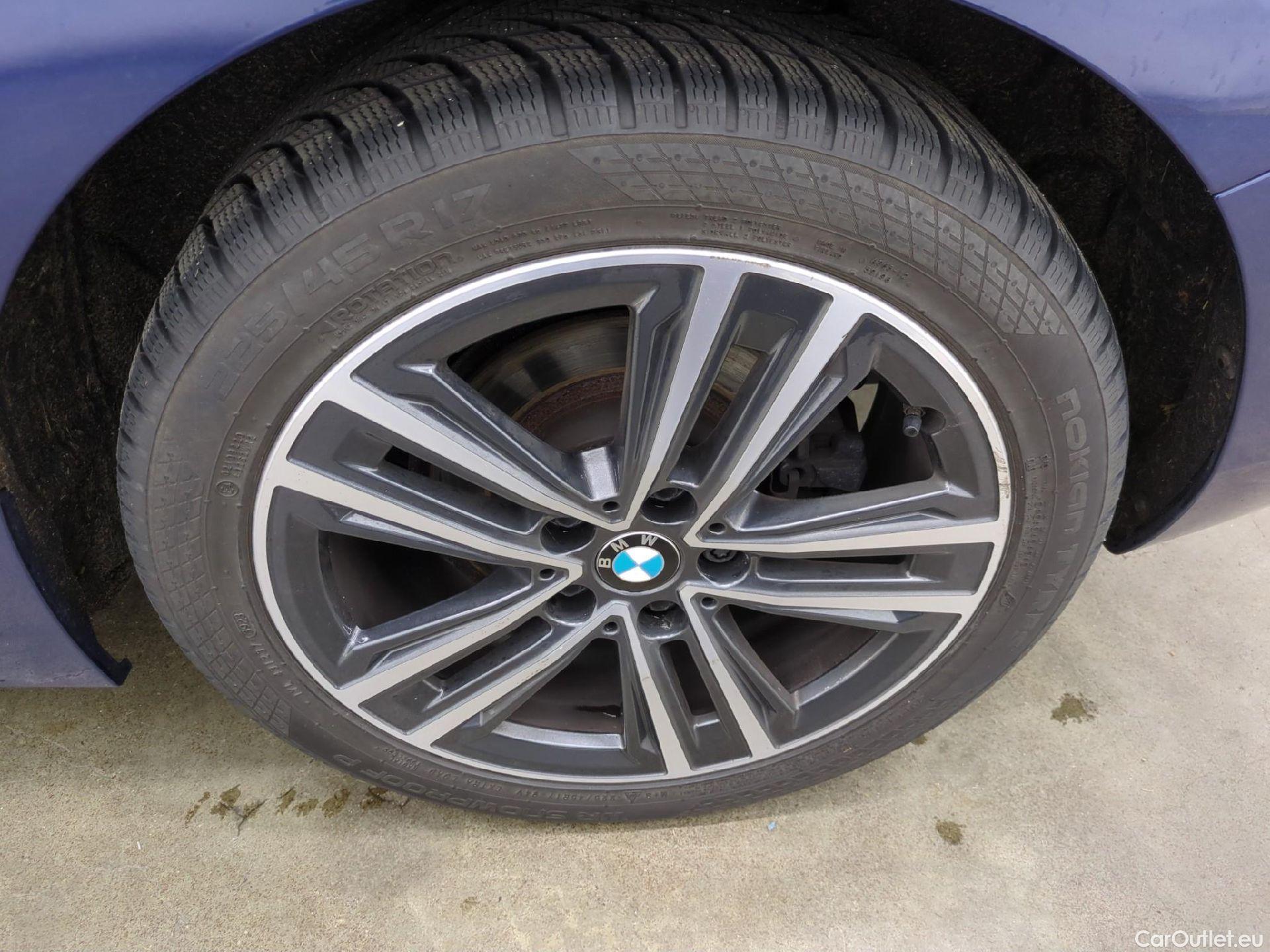  Bmw  Serie 1 BMW Série 1 / 2019 / 5P / Berline 1.5 116I Business Design #22