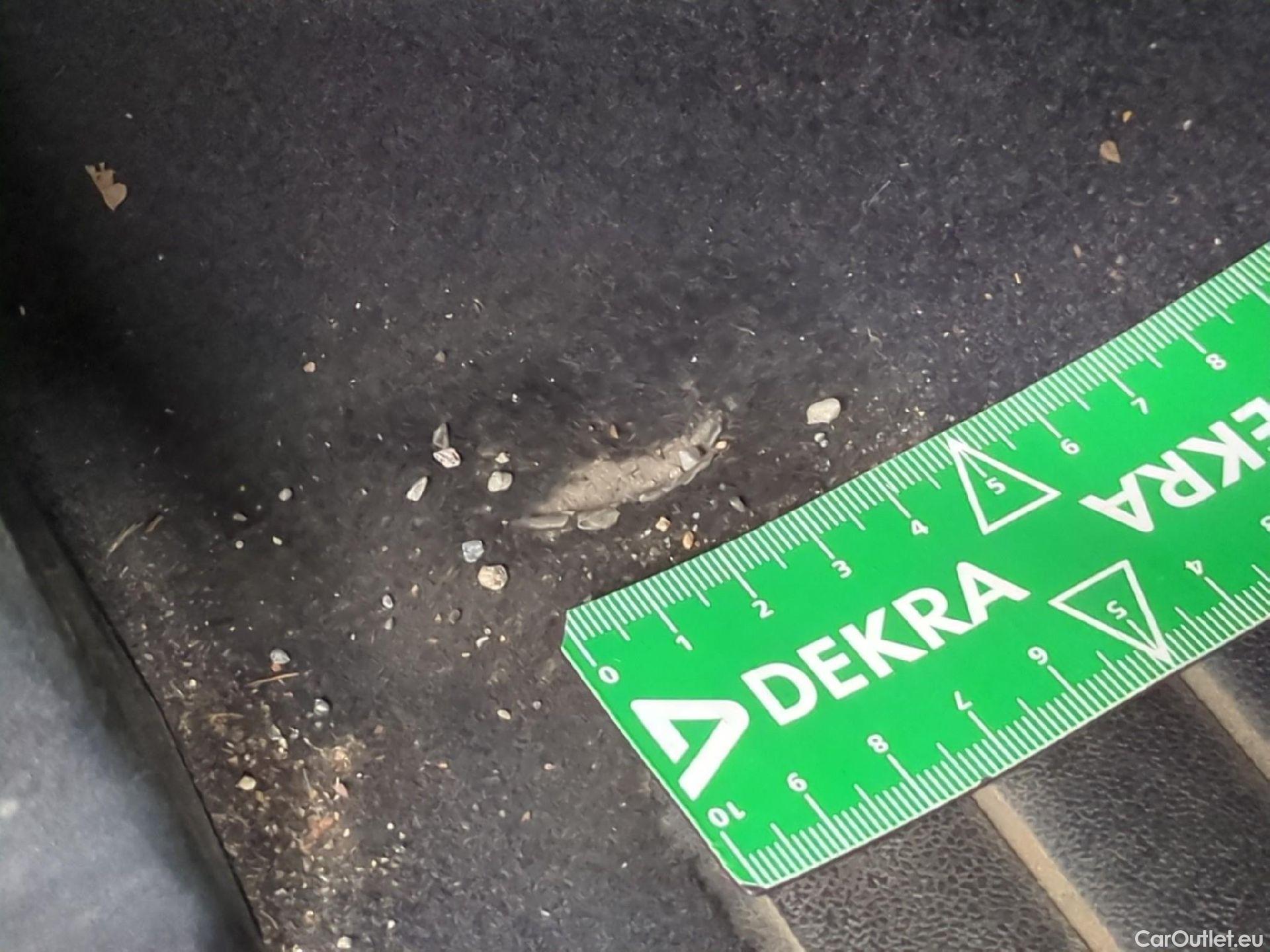  Bmw  Serie 1 BMW Série 1 / 2019 / 5P / Berline 1.5 116I Business Design #2