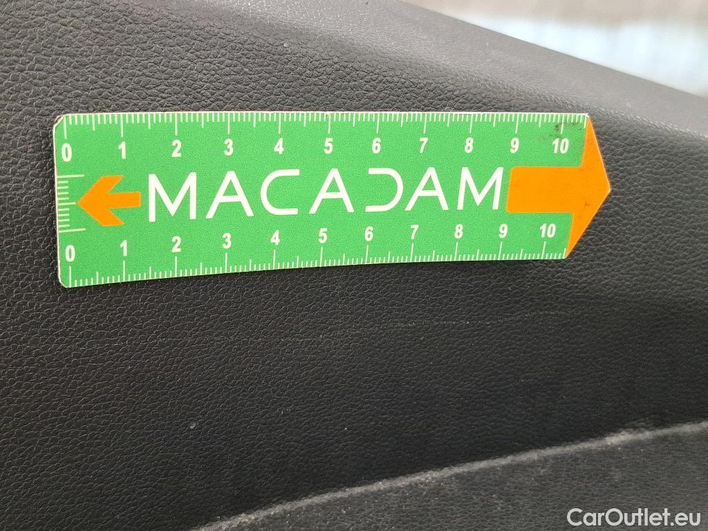  Renault  Trafic  Fourgon L2H1 3T Grand Confort 2.0 dCi 130CV BVM6 E6d #14