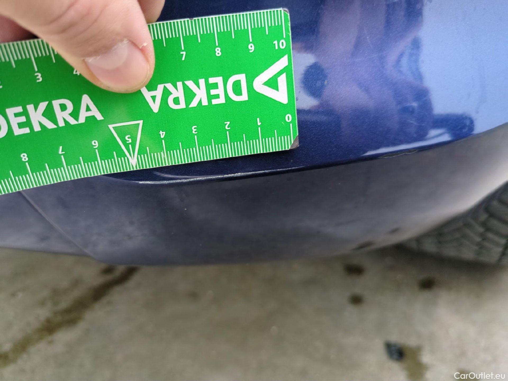  Bmw  Serie 1 BMW Série 1 / 2019 / 5P / Berline 1.5 116I Business Design #39