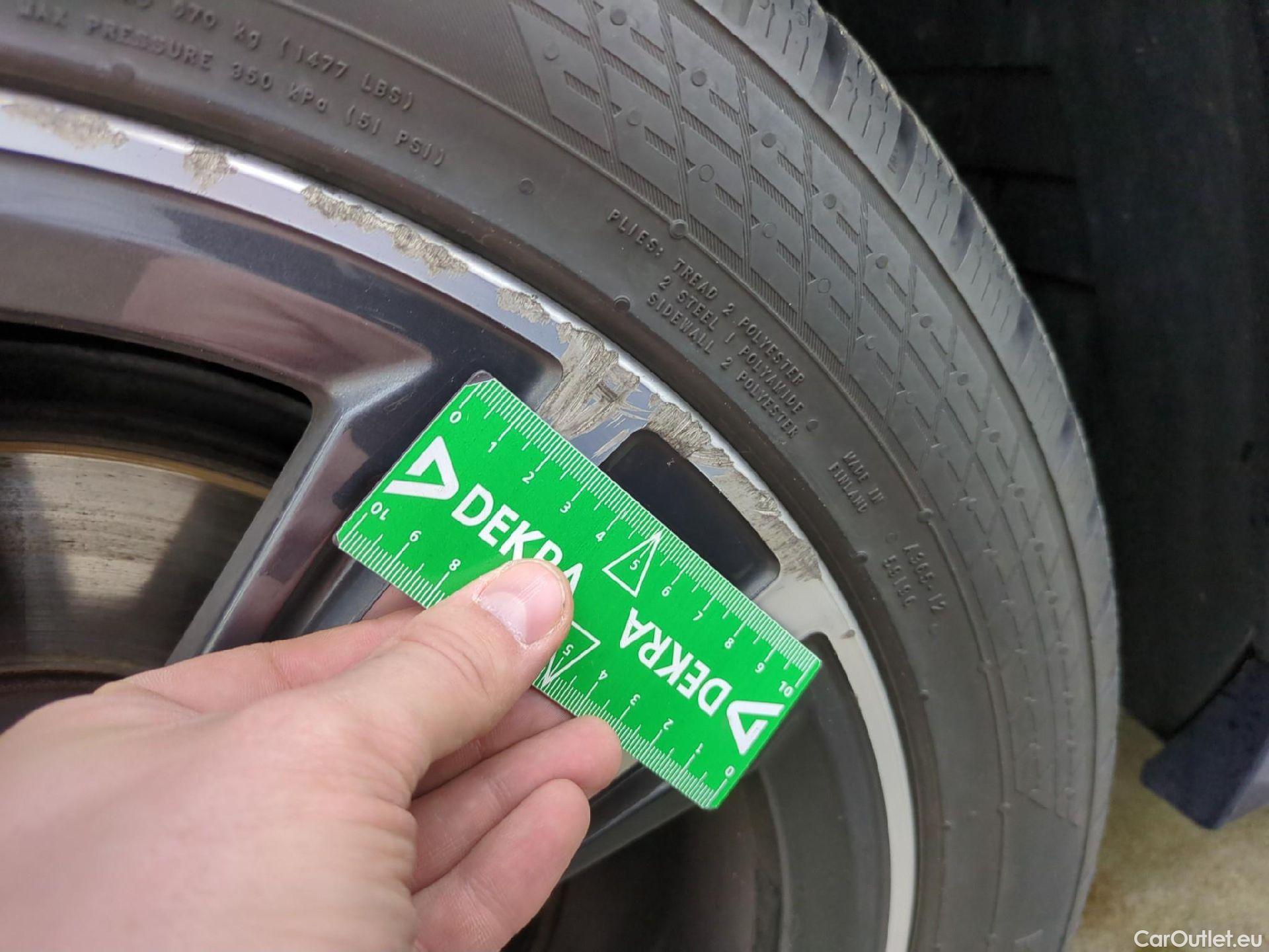  Bmw  Serie 1 BMW Série 1 / 2019 / 5P / Berline 1.5 116I Business Design #18